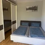 Zentrale 4 Zimmerwohnung Mit Kostenlosem Stellplatz